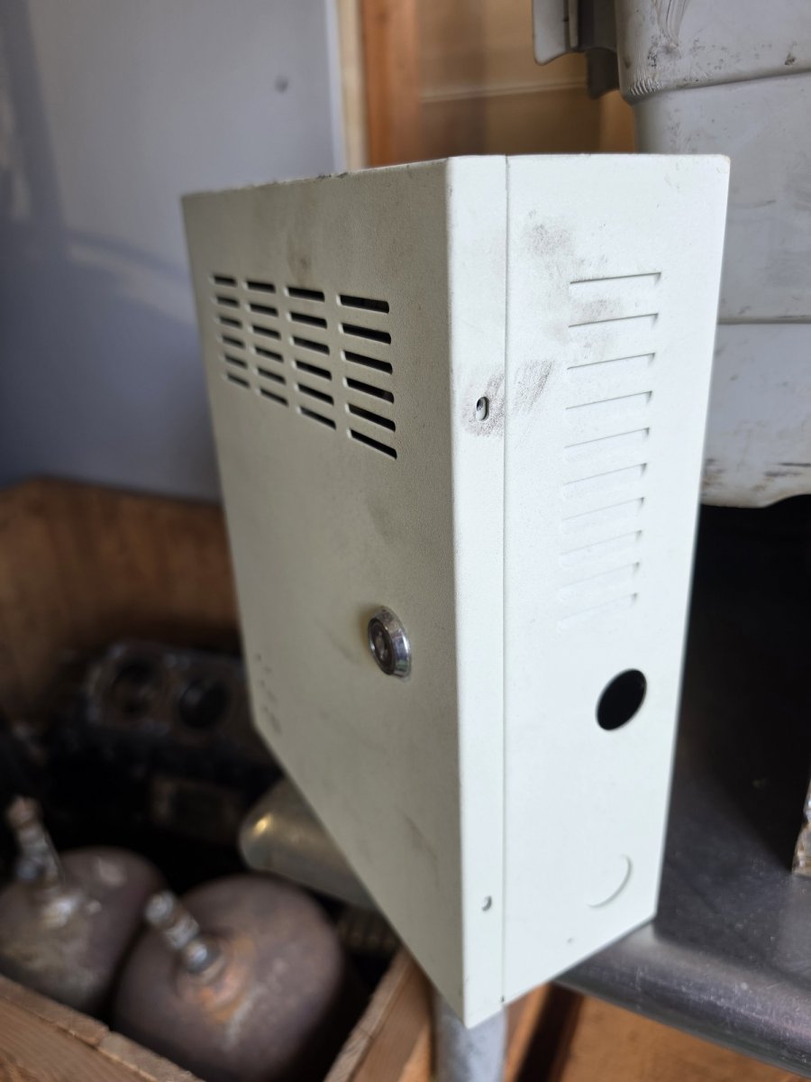 ES-1209-5A-B CCTV power supply box