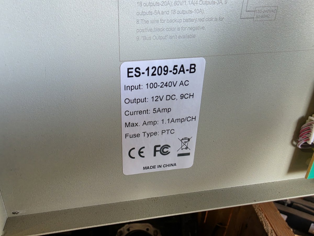 ES-1209-5A-B CCTV power supply box