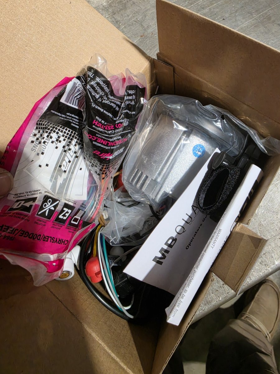 GMR-3 box contents with Metra Chrysler/Dodge/Jeep harness