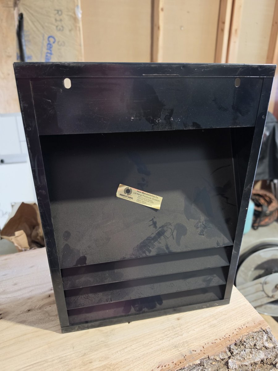 Hunt Lit-Ning wall file organizer, back with keyhole slots