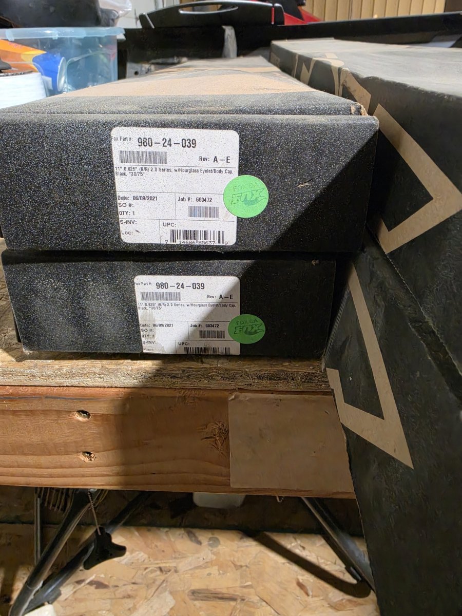 FOX 980-24-039 2.0 Series 11" Travel Shock, Hourglass Eyelet/Body Cap, 30/75 (New in Box)