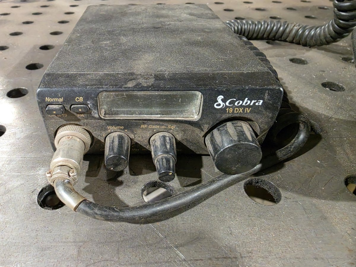 Cobra 19 DX IV 40-Channel CB Radio with Cobra Mic (Used)